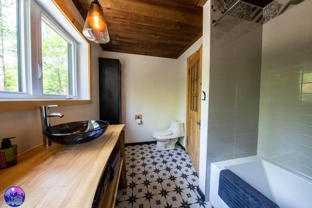 Chalet Deschamps- Spa- Chien Accepte- Nature- Estrie Mansonville Eksteriør bilde